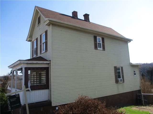 218 S Mellon Ave, Donora, PA 15033