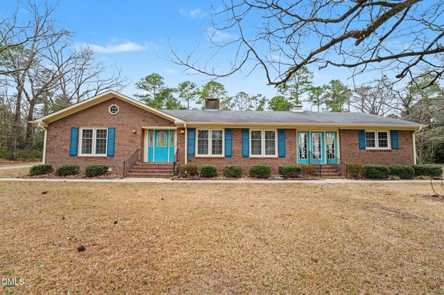 521 Greenridge Road, Snow Hill, NC 28580