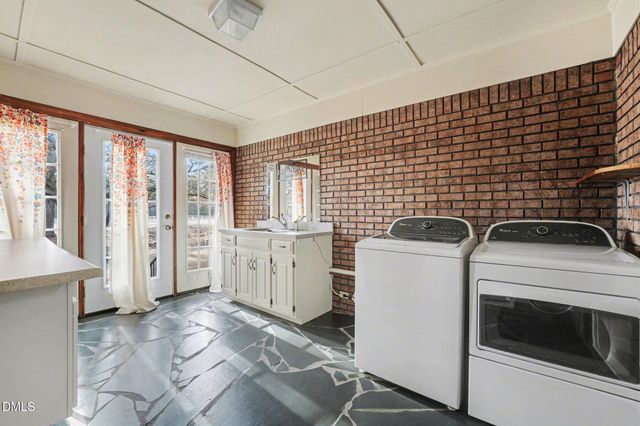 521 Greenridge Road, Snow Hill, NC 28580