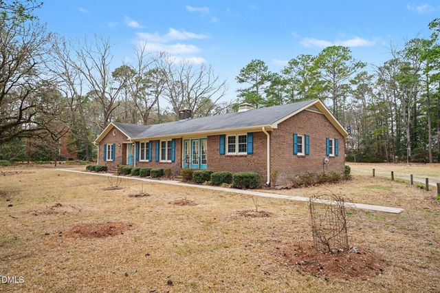 521 Greenridge Road, Snow Hill, NC 28580