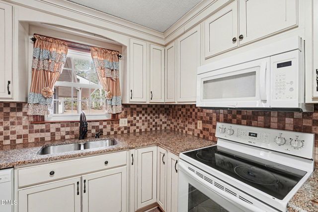 521 Greenridge Road, Snow Hill, NC 28580