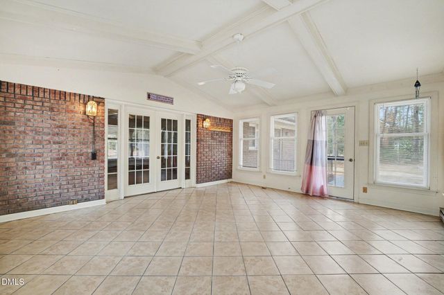 521 Greenridge Road, Snow Hill, NC 28580