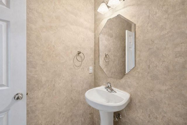 3035 Aspen Hollow Lane, Sugar Land, TX 77479