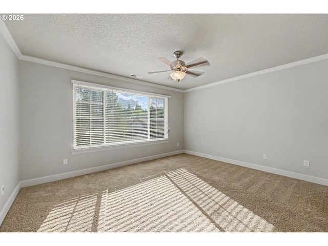2060 Nw VILLAGE Cir 43, Portland, OR 97229