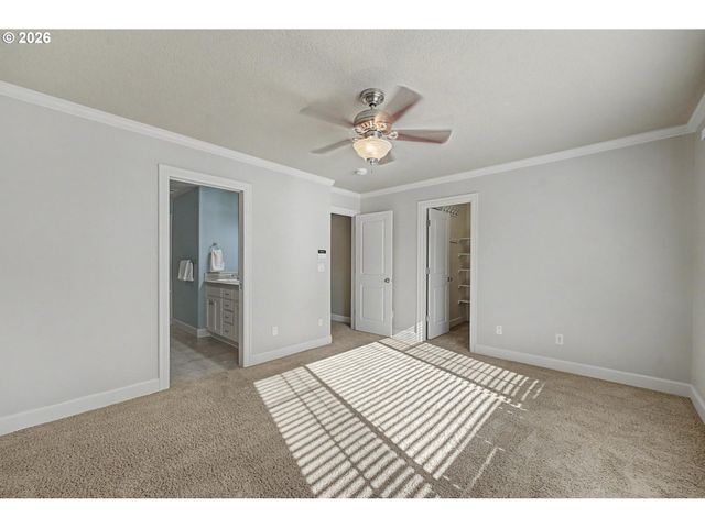 2060 Nw VILLAGE Cir 43, Portland, OR 97229
