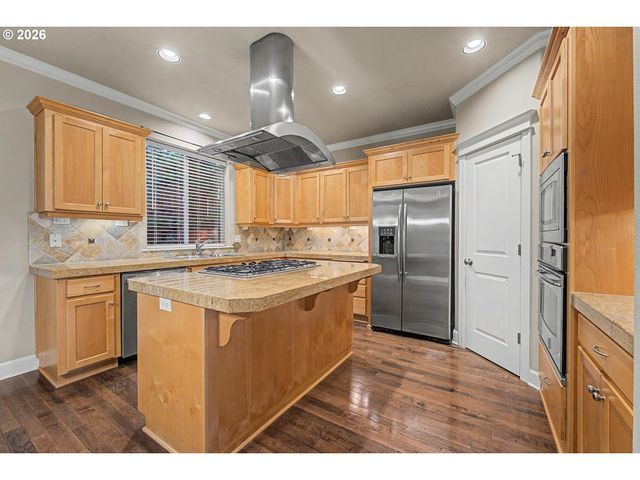 2060 Nw VILLAGE Cir 43, Portland, OR 97229
