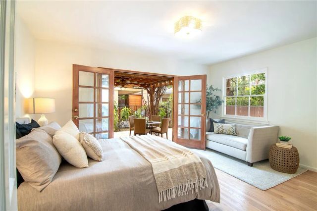 640 S Parish Place, Burbank, CA 91506