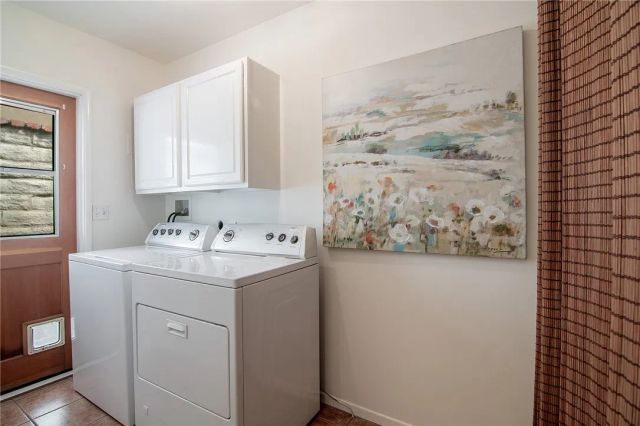640 S Parish Place, Burbank, CA 91506