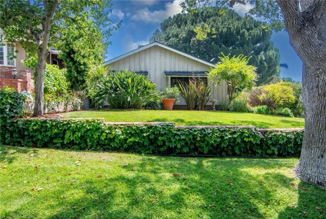 640 S Parish Place, Burbank, CA 91506