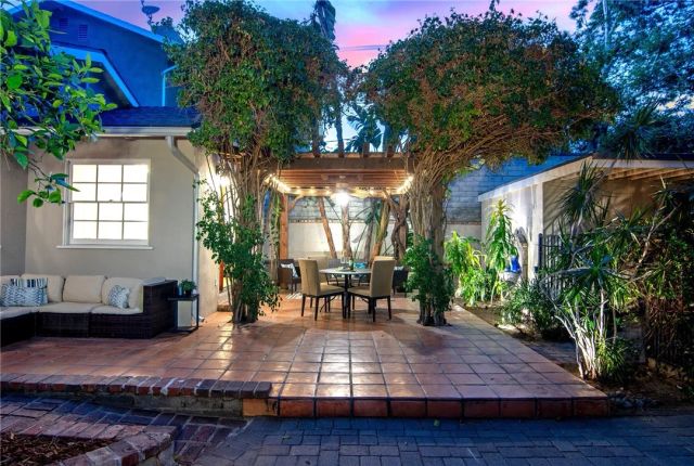 640 S Parish Place, Burbank, CA 91506