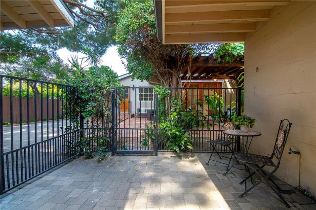 640 S Parish Place, Burbank, CA 91506