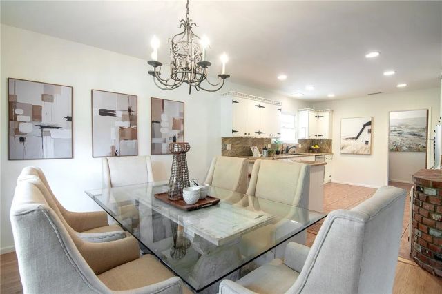 640 S Parish Place, Burbank, CA 91506