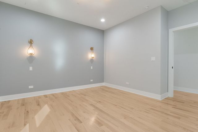 6402 S Vernon Avenue, Chicago, IL 60637