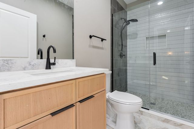 6402 S Vernon Avenue, Chicago, IL 60637