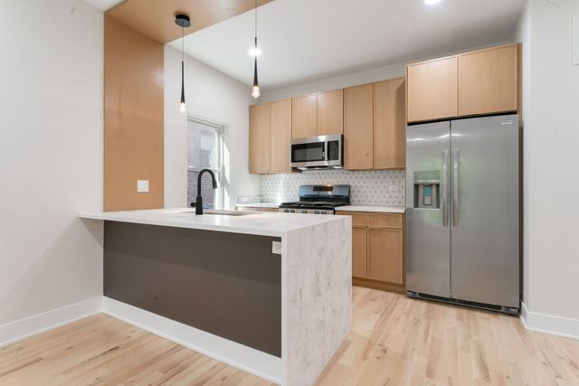 6402 S Vernon Avenue, Chicago, IL 60637
