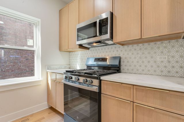 6402 S Vernon Avenue, Chicago, IL 60637