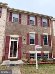 9625 LINDENBROOK ST, Fairfax, VA 22031