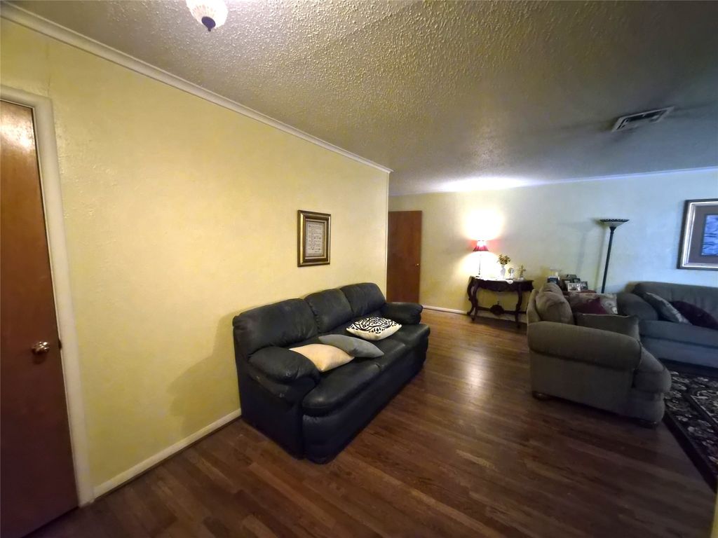 4221 Woodlake Drive, Lake Worth, TX 76135 — photo 3