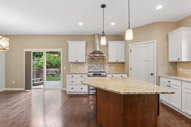 6679 S Chickahauk Trail, Middleton, WI 53562