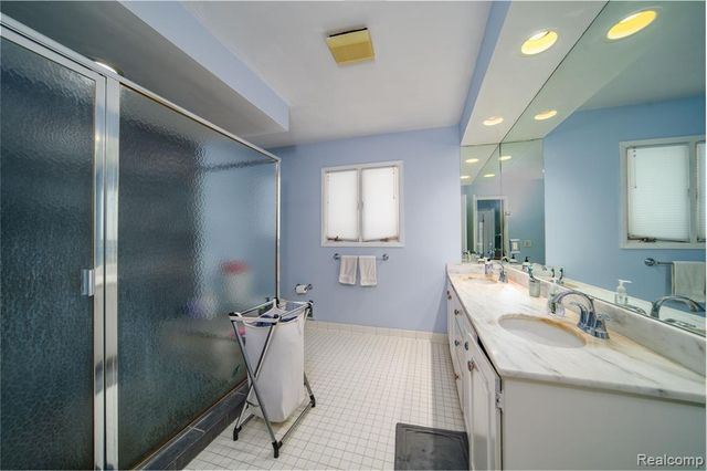 24531 Bloomington Drive, Franklin, MI 48025