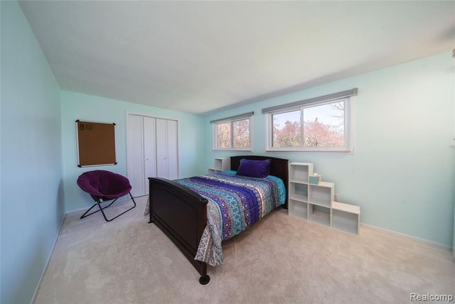 24531 Bloomington Drive, Franklin, MI 48025