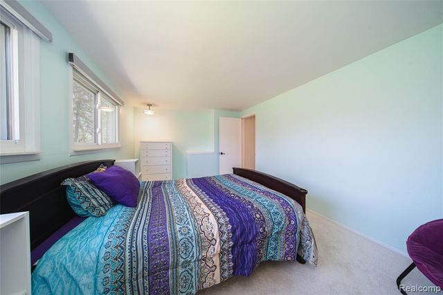 24531 Bloomington Drive, Franklin, MI 48025