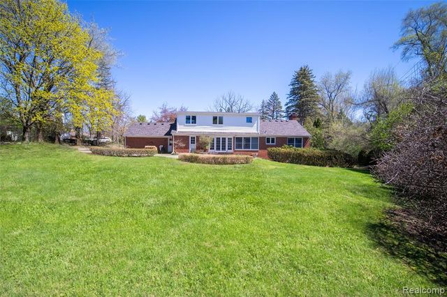 24531 Bloomington Drive, Franklin, MI 48025