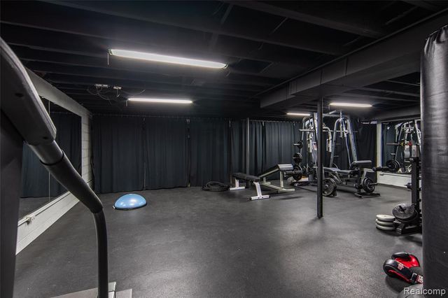 24531 Bloomington Drive, Franklin, MI 48025