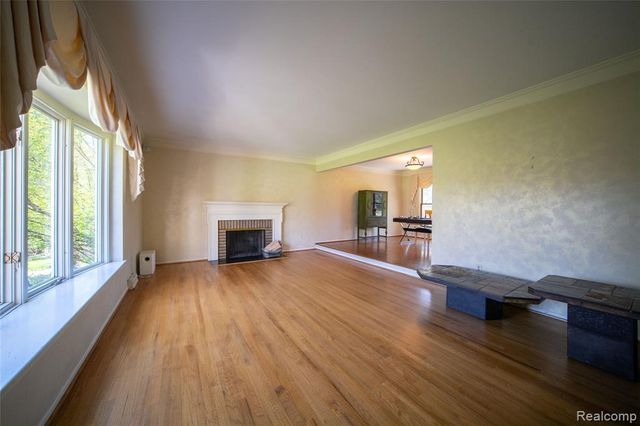 24531 Bloomington Drive, Franklin, MI 48025