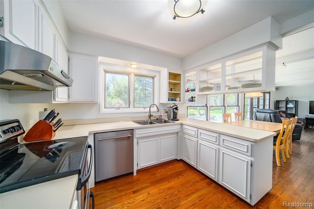 24531 Bloomington Drive, Franklin, MI 48025
