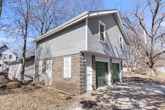 1036 WISCONSIN Avenue, Beloit, WI 53511