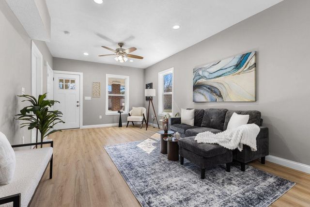 1036 WISCONSIN Avenue, Beloit, WI 53511