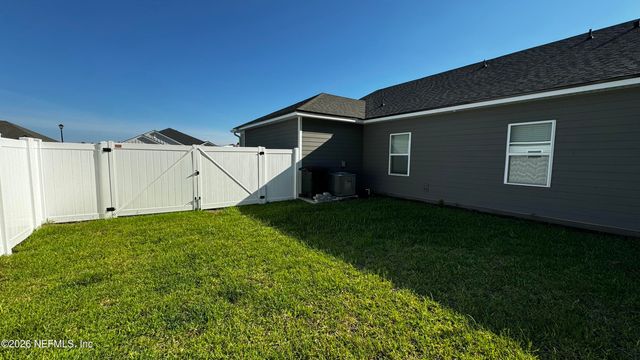 97003 MCGIRTS CREEK Loop, Yulee, FL 32097