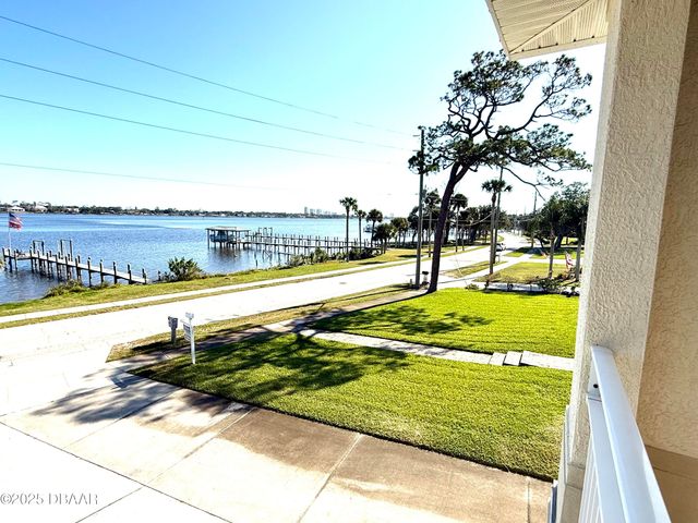 232 S Beach Street, Ormond Beach, FL 32174