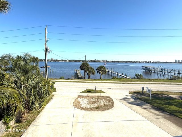 232 S Beach Street, Ormond Beach, FL 32174