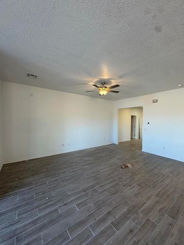 1640 Valle De Colores Road NW, Los Lunas, NM 87031
