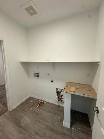 1640 Valle De Colores Road NW, Los Lunas, NM 87031