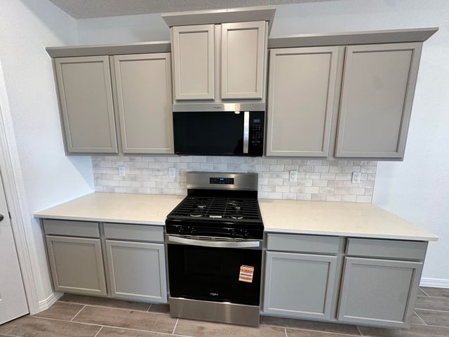 1640 Valle De Colores Road NW, Los Lunas, NM 87031