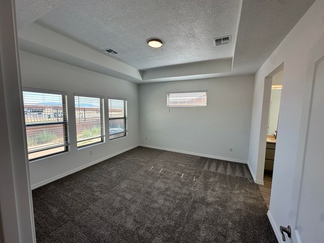 1640 Valle De Colores Road NW, Los Lunas, NM 87031
