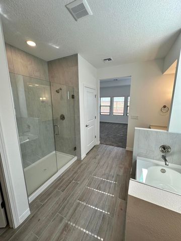 1640 Valle De Colores Road NW, Los Lunas, NM 87031