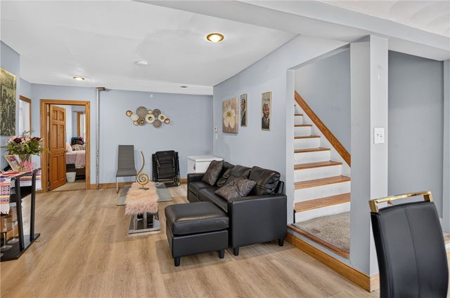 86 Summit Avenue, West Warwick, RI 02893