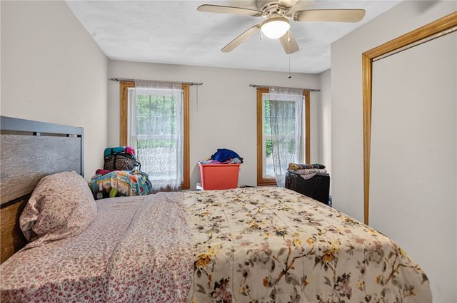 86 Summit Avenue, West Warwick, RI 02893