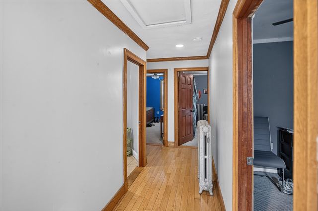 86 Summit Avenue, West Warwick, RI 02893