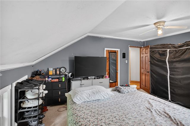 86 Summit Avenue, West Warwick, RI 02893