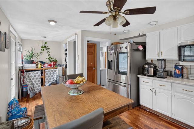86 Summit Avenue, West Warwick, RI 02893