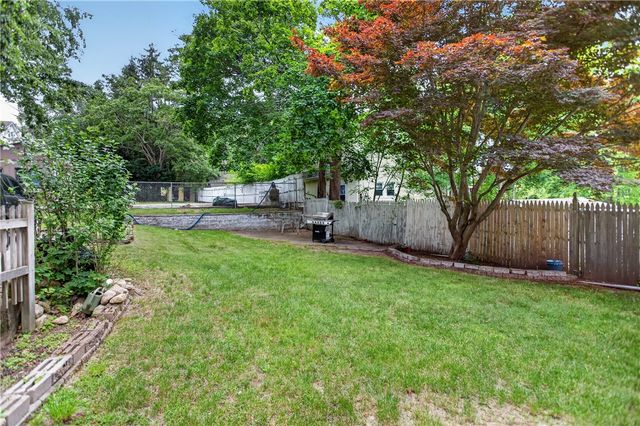 86 Summit Avenue, West Warwick, RI 02893