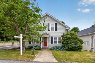 86 Summit Avenue, West Warwick, RI 02893