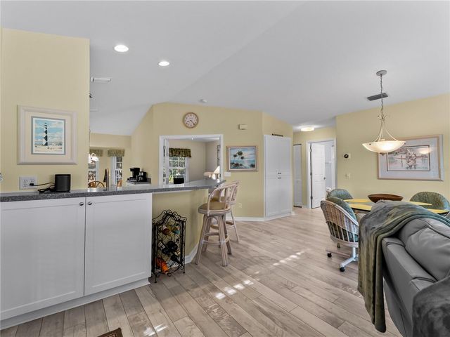 1091 LIVE OAK 214, Port Charlotte, FL 33948