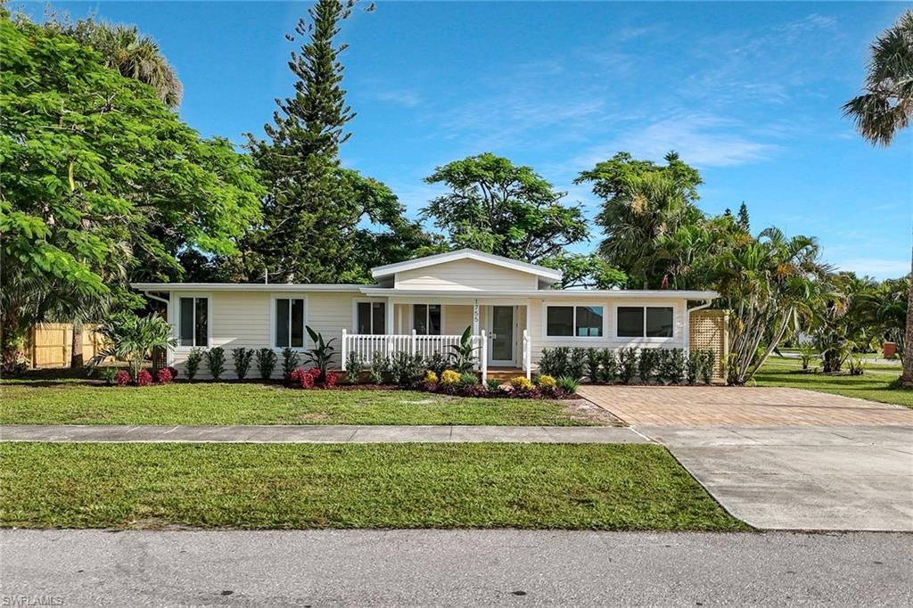 1755 Oakley AVE, FORT MYERS, FL 33901 — exterior