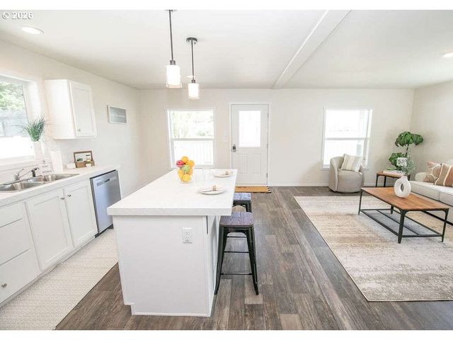 3111 Q Ave 3, La Grande, OR 97850